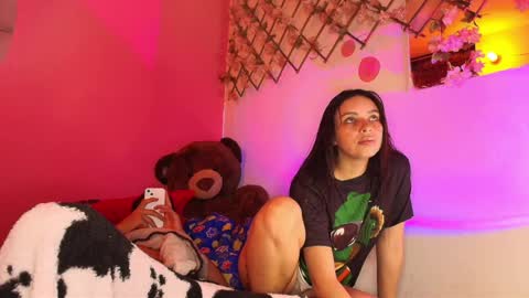 Snapshot of cami_casti777 chatting on 18, 5, 2026 trini-1000 online show from 18, 5, 2026