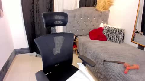   online show from 26, 2, 2026