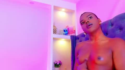 camiestrada online show from 3, 12, 2025