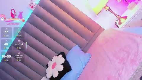 Snapshot of camiigarcia_ chatting on 24, 10, 2025 CamiiGarcia  online show from 24, 10, 2025