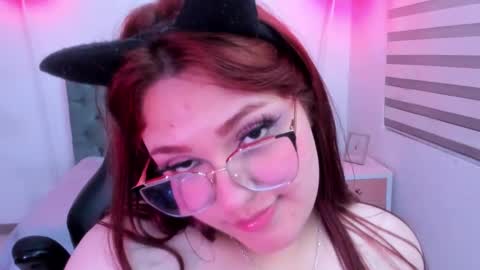 Camila Osorio online show from 30, 1, 2025