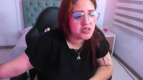 Camila Osorio online show from 25, 2, 2025