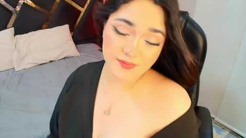 Camila Osorio online show from 16, 4, 2026