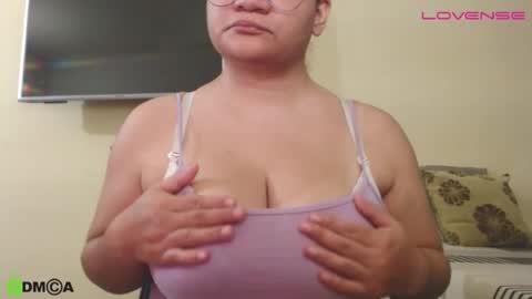 Camila  online show from 23, 10, 2025