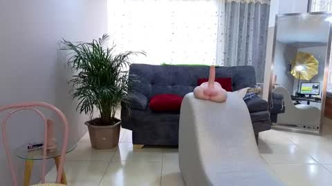 Snapshot of camil_milfdream chatting on 23, 1, 2025 Camil online show from 23, 1, 2025