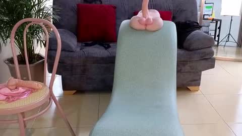 Snapshot of camil_milfdream chatting on 2, 2, 2025 Camil online show from 2, 2, 2025