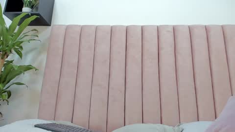 Camila online show from 6, 2, 2025