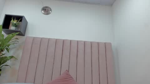 Camila online show from 7, 2, 2025