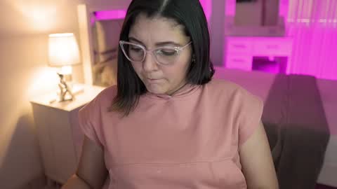 Snapshot of camila_buitrago chatting on 18, 12, 2024 Camila buitrago online show from 18, 12, 2024