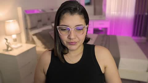 Snapshot of camila_buitrago chatting on 29, 12, 2024 Camila buitrago online show from 29, 12, 2024