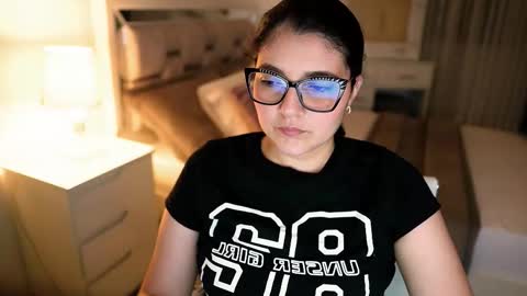 Snapshot of camila_buitrago chatting on 19, 10, 2025 Camila buitrago online show from 19, 10, 2025