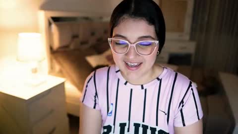 Snapshot of camila_buitrago chatting on 23, 11, 2025 Camila buitrago online show from 23, 11, 2025