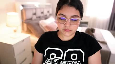 Snapshot of camila_buitrago chatting on 23, 11, 2025 Camila buitrago online show from 23, 11, 2025