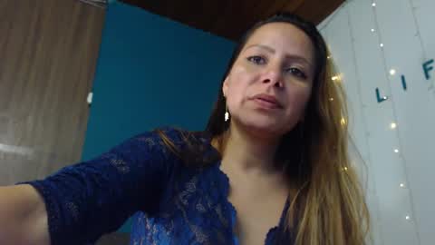 Snapshot of camila_delarosa chatting on 4, 12, 2024 camila online show from 4, 12, 2024