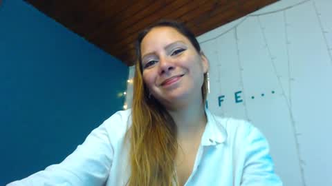 Snapshot of camila_delarosa chatting on 27, 12, 2024 camila online show from 27, 12, 2024