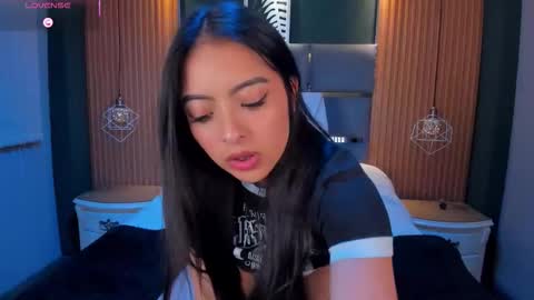 Camila online show from 15, 9, 2025