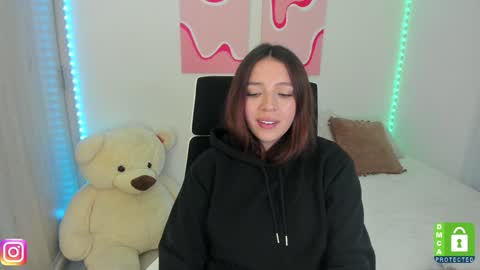  C A M I  online show from 11, 1, 2025