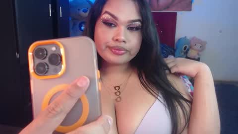 Snapshot of camila_fuenmayor chatting on 2, 3, 2026 online show from 2, 3, 2026