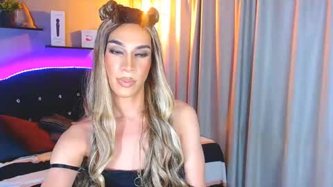 Camila online show from 28, 12, 2024