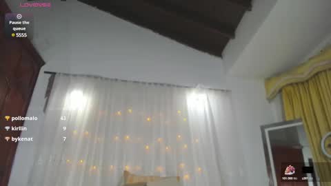 Snapshot of camila_hott1 chatting on 3, 2, 2025 Cami vazques online show from 3, 2, 2025