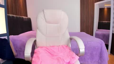 Snapshot of camila_martinez9 chatting on 12, 2, 2025 camila_martinez9 online show from 12, 2, 2025