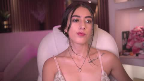 Snapshot of camila_martinez9 chatting on 18, 9, 2025 camila_martinez9 online show from 18, 9, 2025