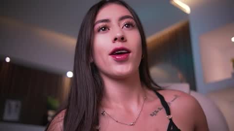 Snapshot of camila_martinez9 chatting on 10, 10, 2025 camila_martinez9 online show from 10, 10, 2025