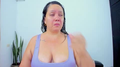 Snapshot of camilaa_foxxx chatting on 28, 3, 2026 camilaa foxxx online show from 28, 3, 2026