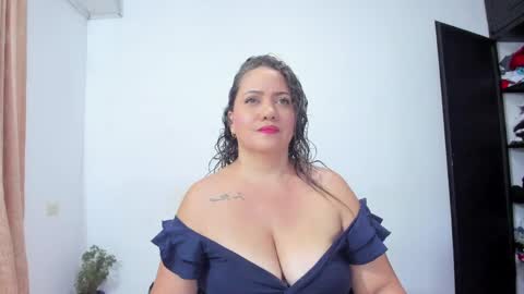 Snapshot of camilaa_foxxx chatting on 29, 5, 2026 camilaa foxxx online show from 29, 5, 2026