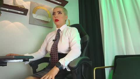    online show from 18, 10, 2025