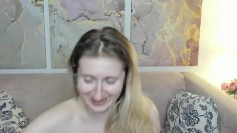 Snapshot of camilladreamer chatting on 16, 5, 2026 camilladreamer online show from 16, 5, 2026