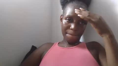 Snapshot of camillasoofine chatting on 7, 5, 2026 camillasoofine online show from 7, 5, 2026