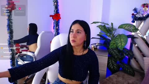 Snapshot of camille_halls chatting on 27, 12, 2024 Camille online show from 27, 12, 2024