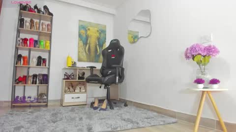 camillevega_01 online show from 27, 11, 2025