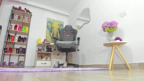 camillevega_01 online show from 17, 12, 2025