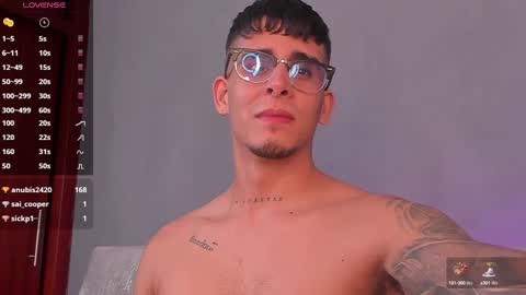 Snapshot of camilo_ospina_ chatting on 2, 1, 2025 INDEPENDENT MODEL online show from 2, 1, 2025