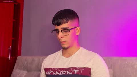 Snapshot of camilo_ospina_ chatting on 13, 1, 2025 INDEPENDENT MODEL online show from 13, 1, 2025