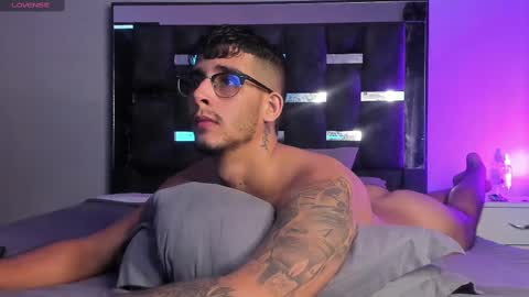 Snapshot of camilo_ospina_ chatting on 11, 3, 2025 INDEPENDENT MODEL online show from 11, 3, 2025