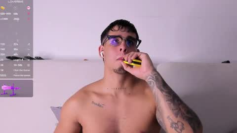 Snapshot of camilo_ospina_ chatting on 29, 4, 2026 INDEPENDENT MODEL online show from 29, 4, 2026