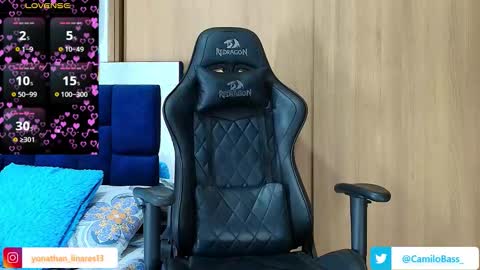 Snapshot of camilobass_ chatting on 26, 10, 2025 Camilo Bass online show from 26, 10, 2025