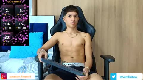 Snapshot of camilobass_ chatting on 16, 11, 2025 Camilo Bass online show from 16, 11, 2025