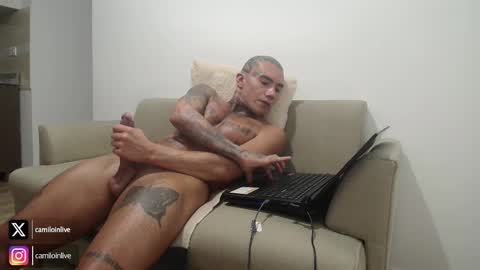 Snapshot of camiloinlive chatting on 6, 10, 2025 camiloinlive online show from 6, 10, 2025