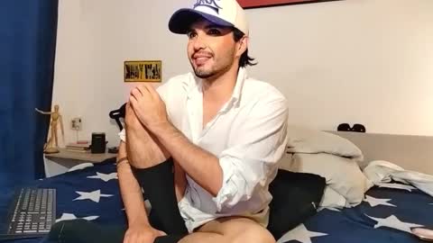Snapshot of camilosaennz chatting on 23, 4, 2026 camilo online show from 23, 4, 2026