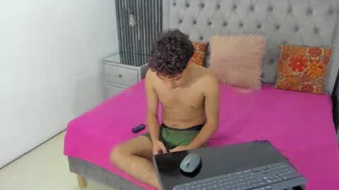 CamilowhiteS online show from 1, 3, 2025