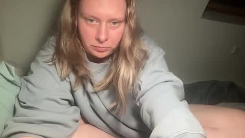 kiki90909 online show from 5, 10, 2025