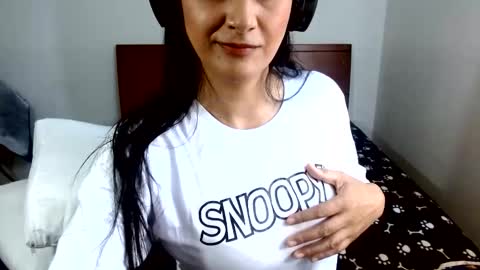 Snapshot of canddysexxx_ chatting on 16, 3, 2026 Carolina online show from 16, 3, 2026