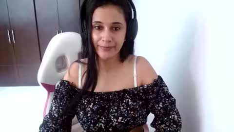 Snapshot of canddysexxx_ chatting on 15, 5, 2026 Carolina online show from 15, 5, 2026