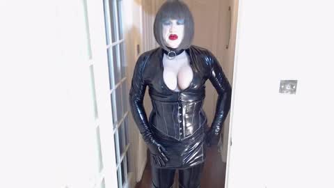 Snapshot of candi_smokes chatting on 21, 11, 2025 candi smokes online show from 21, 11, 2025