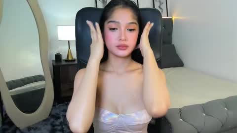 Snapshot of candiceferragamo chatting on 10, 9, 2025 candiceferragamo online show from 10, 9, 2025
