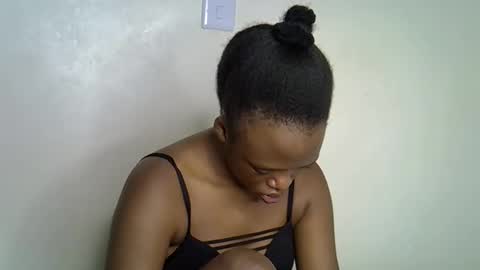 candiemaya online show from 22, 3, 2026